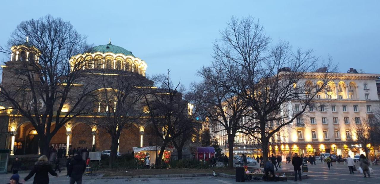 Center Apartment With Amazing View Sofia Exterior foto