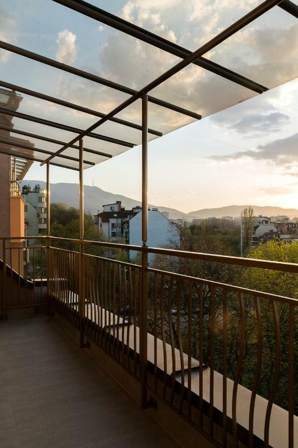 Center Apartment With Amazing View Sofia Exterior foto